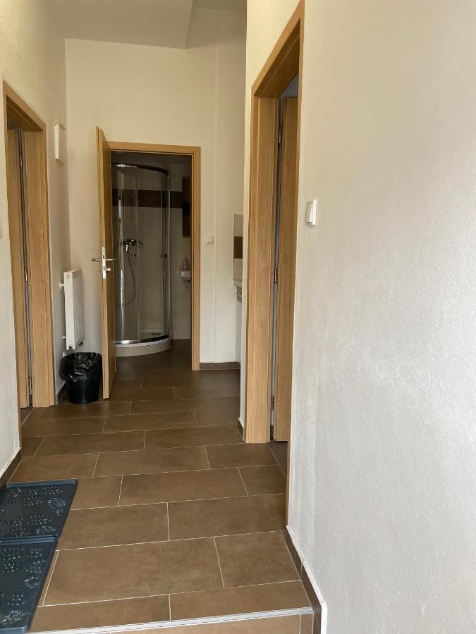 Cetnicka Stanice Hluboka Hluboká nad Vltavou Eksteriør billede